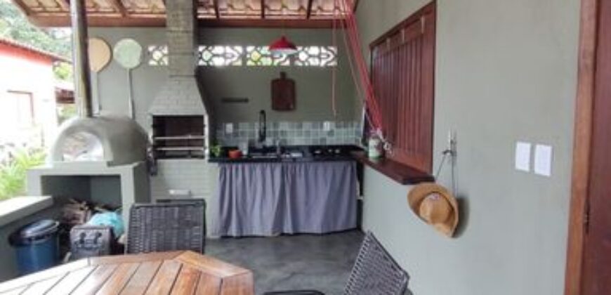 Newly Built Beach House in Campinho – 100m from the Sea with Boat Mooring