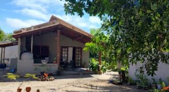 Newly Built Beach House in Campinho – 100m from the Sea with Boat Mooring