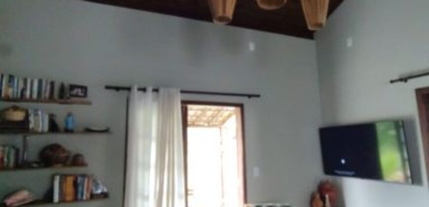 Newly Built Beach House in Campinho – 100m from the Sea with Boat Mooring